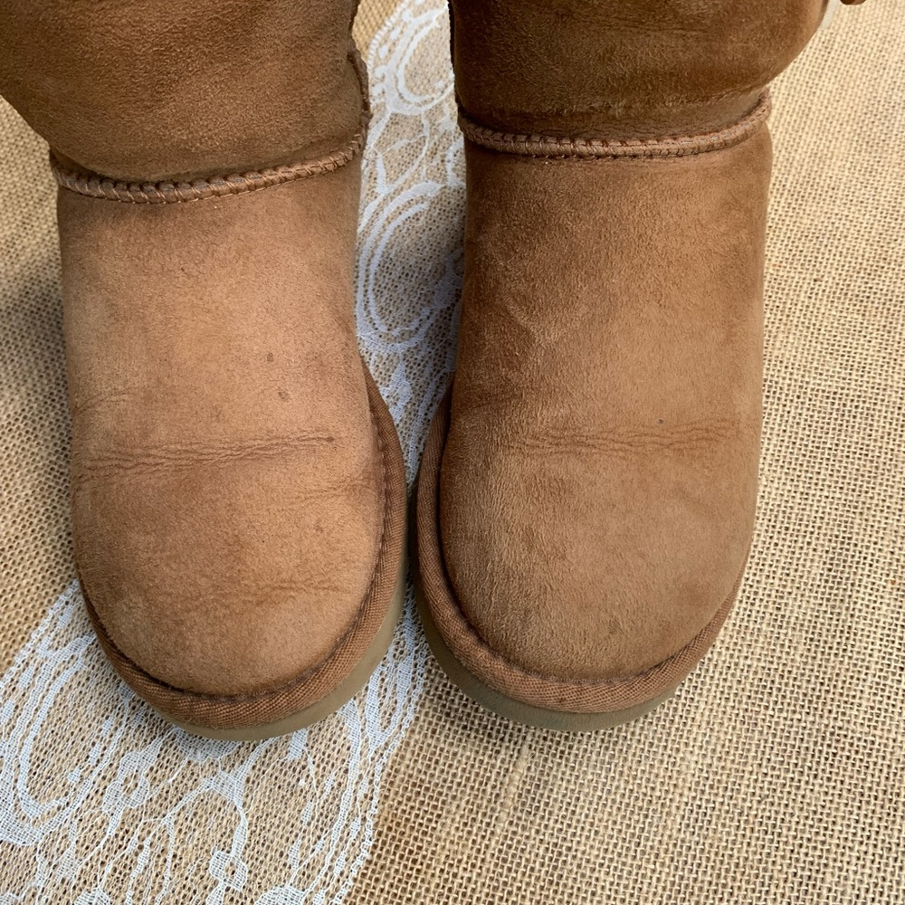 Ugg Bailey Button Boots Size 6 - Picture 9 of 15